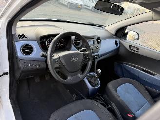 Hyundai I-10 1.0i i-Motion Comfort picture 17