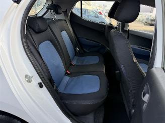 Hyundai I-10 1.0i i-Motion Comfort picture 14