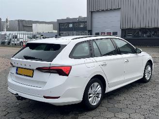 Skoda Octavia Combi 1.0 TSI Ambition picture 4