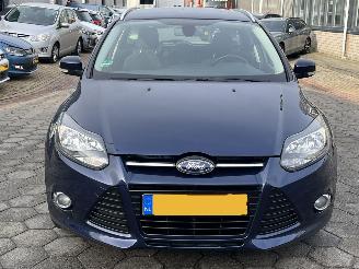 Ford Focus Wagon 1.0 EcoBoost Titanium picture 2