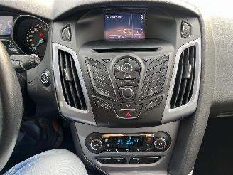 Ford Focus Wagon 1.0 EcoBoost Titanium picture 15