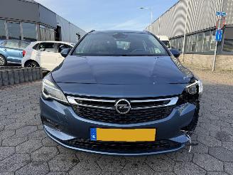 Opel Astra Sports Tourer 1.6 CDTI Innovation picture 2