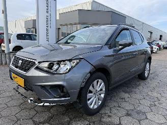 Voiture accidenté Seat Arona 1.0 TSI Style Launch Edition 2018/9