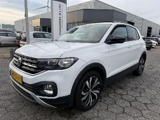 krockskadad bil auto Volkswagen T-Cross 1.0 TSI Life 2019/7