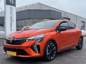 uszkodzony samochody osobowe Renault Clio 1.6 AUTOMAAT E-Tech Full Hybrid 145 techno 2025/4