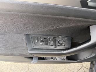 Volkswagen T-Roc 1.0 TSI Life Edition picture 21