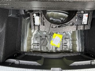 Volkswagen T-Roc 1.0 TSI Life Edition picture 11