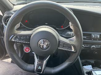 Alfa Romeo Giulia 2.9 T Quadrifoglio 520PK!! picture 18