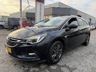 Coche accidentado Opel Astra Sports Tourer 1.0 Turbo 120 Jaar Edition 2019/7