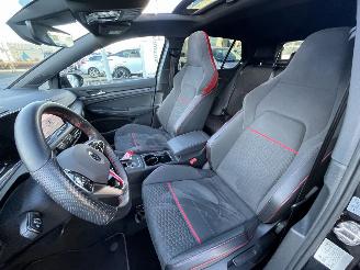 Volkswagen Golf 2.0 TSI GTI CLUBSPORT  PANO 301PK AUTOMAAT picture 14