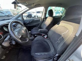 Fiat Punto 0.9 TwinAir Sport picture 13