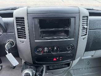 Volkswagen Crafter 30 2.0 TDI L1H1 BM picture 15