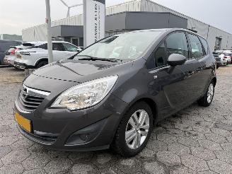 Schadeauto Opel Meriva 1.4 Turbo Cosmo 2011/1