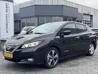 uszkodzony samochody osobowe Nissan Leaf N-Connecta 40 kWh 2020/2