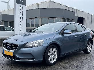 Avarii autoturisme Volvo V-40 1.6 D2 Kinetic 2012/10