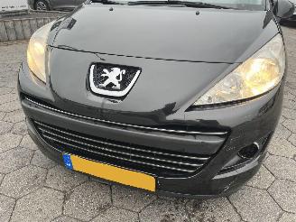 Peugeot 207 1.4 VTi Style picture 9