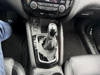 Nissan Qashqai 1.3 DIG-T Tekna picture 24