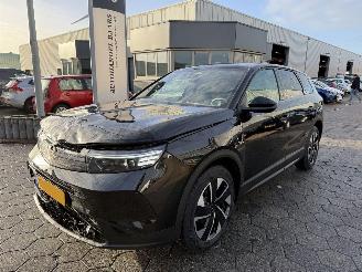 Vaurioauto  passenger cars Opel Grandland 1.2 Turbo Hybrid GS 2024/11