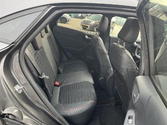 Ford Puma 1.0 EcoBoost Hybrid ST-Line Vignale picture 13