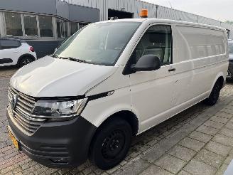 damaged commercial vehicles Volkswagen Transporter 2.0 TDI L2H1 28 2021/11