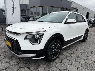 krockskadad bil auto Kia Niro 1.6 GDi Hybrid DynamicLine 2023/7