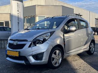 Vaurioauto  passenger cars Chevrolet Spark 1.2 16V LTZ 2012/2