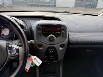 Peugeot 108 1.0 e-VTi Active picture 19