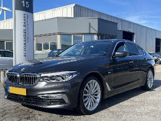 krockskadad bil auto BMW 5-serie 530d High Executive AUTOMAAT 2017/2