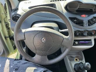 Renault Twingo 1.2 Acces picture 16