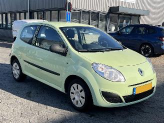 Renault Twingo 1.2 Acces picture 3