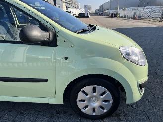 Renault Twingo 1.2 Acces picture 10