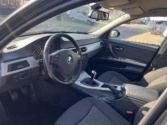 BMW 3-serie 318i picture 10