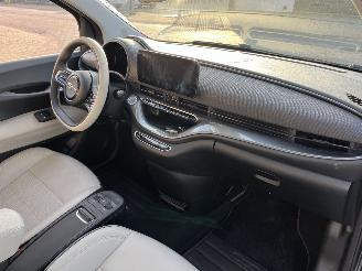 Fiat 500E La Prima 42 kWh AUTOMAAT picture 10