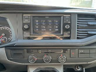 Volkswagen Transporter 2.0 TDI L2H3 28 picture 19