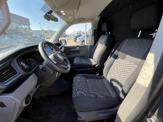 Volkswagen Transporter 2.0 TDI L2H3 28 picture 14