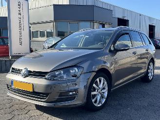 Vaurioauto  passenger cars Volkswagen Golf Variant 1.2 TSI Business Edition Connected 2015/9