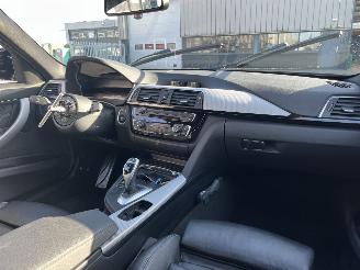 BMW 3-serie 320i Corporate Lease High Executive picture 10