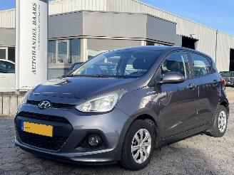 Unfallwagen Hyundai I-10 1.0i i-Motion Comfort 2015/1