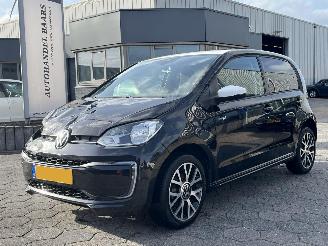 krockskadad bil auto Volkswagen e-Up! e-up! 2020/3