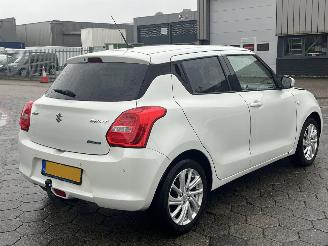 Suzuki Swift 1.2 Stijl Smart Hybrid picture 4