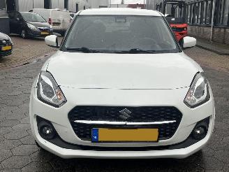 Suzuki Swift 1.2 Stijl Smart Hybrid picture 2