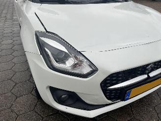 Suzuki Swift 1.2 Stijl Smart Hybrid picture 10