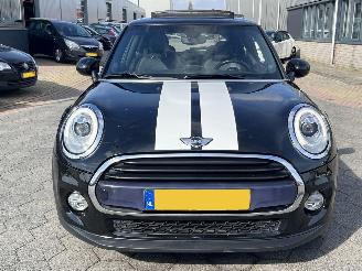 Mini Cooper 1.5 Cooper Marylebone picture 2