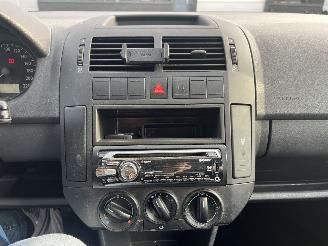 Volkswagen Polo 1.4-16V picture 17