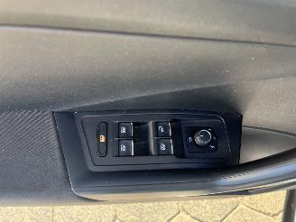 Volkswagen T-Roc 1.0 TSI Style picture 15