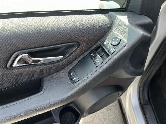 Mercedes A-klasse 160 BlueEFFICIENCY Avantgarde picture 13