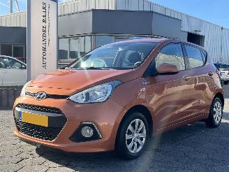 Schadeauto Hyundai I-10 1.0i i-Motion Comfort Plus 2014/1