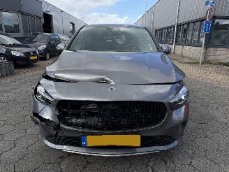 Mercedes B-klasse 250 e Star Edition AMG Line Plus picture 2