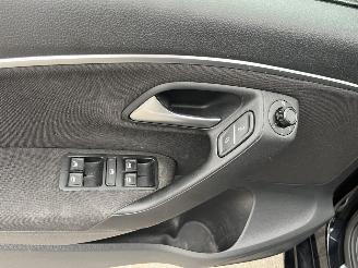 Volkswagen Polo 1.0 Comfortline Business R picture 15