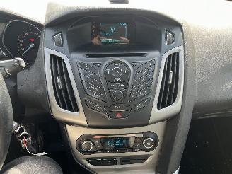 Ford Focus 1.6 TI-VCT First Edition picture 17